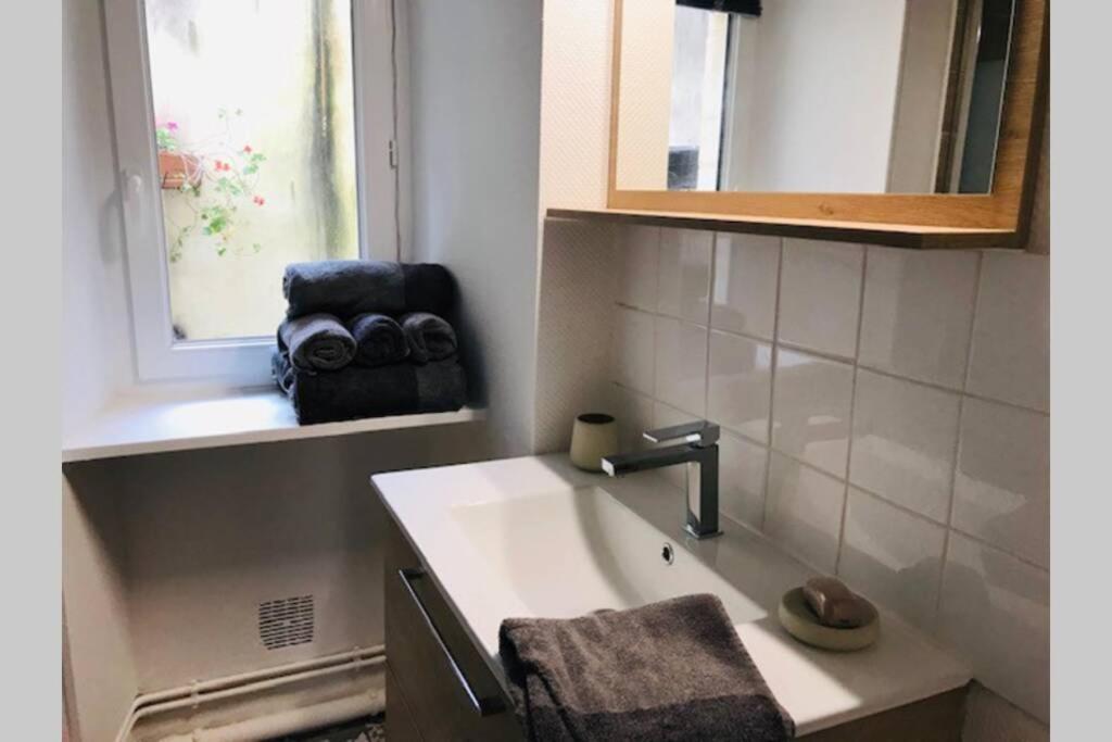 Au Coeur Du Vieux Bayeux, Logement De Charme Διαμέρισμα Εξωτερικό φωτογραφία
