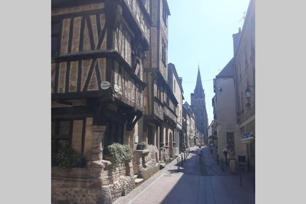 Au Coeur Du Vieux Bayeux, Logement De Charme Διαμέρισμα Εξωτερικό φωτογραφία